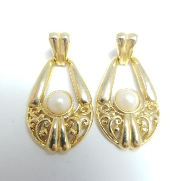 Vintage Gold Tone Faux Pearl Door Knocker Dangle Stud Earrings, Retro 80s Style - Picture 6 of 6